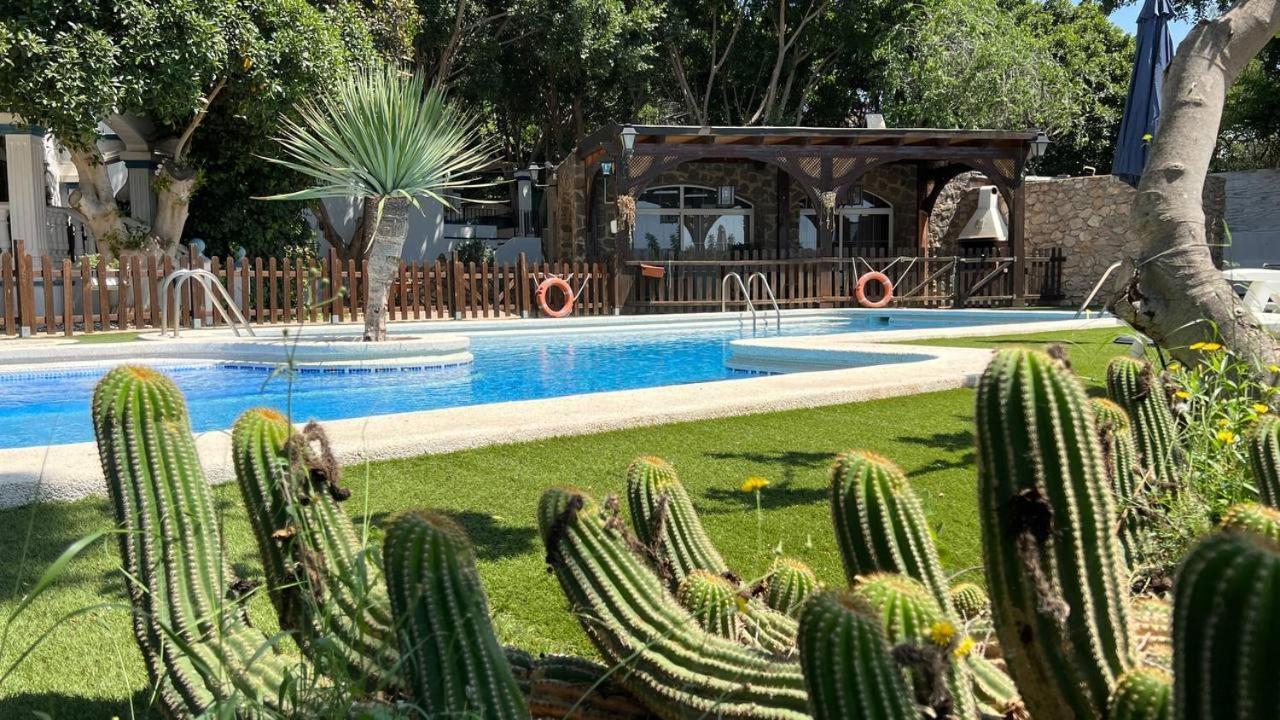 Casita Malvinas En De Con Piscina Apartment