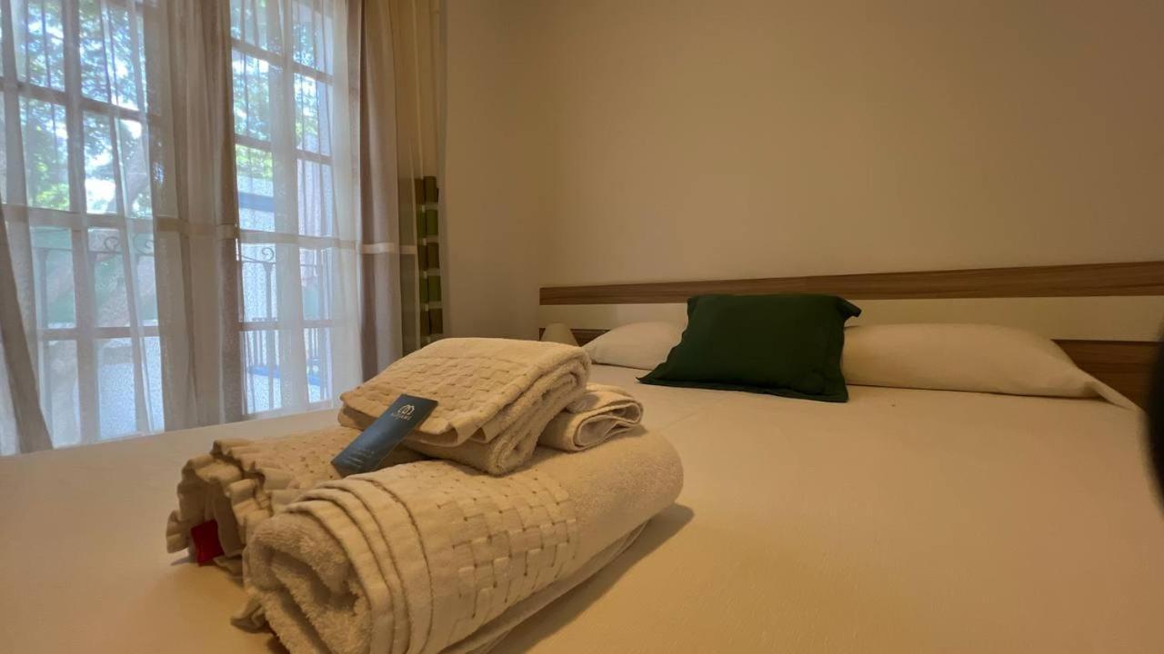 Casita Malvinas En De Con Piscina Appartamento *